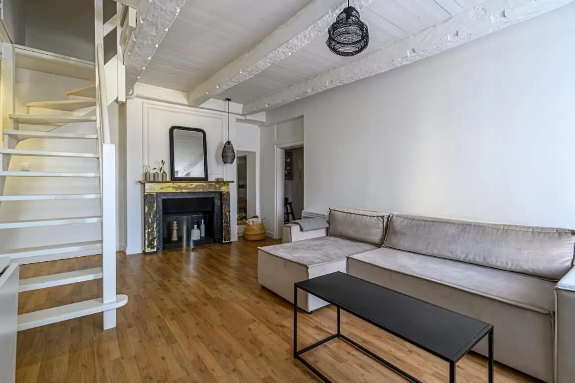 Boheme, Joli Duplex, Intra-Muros/Port De Plaisance ヴァンヌ 0*,  フランス