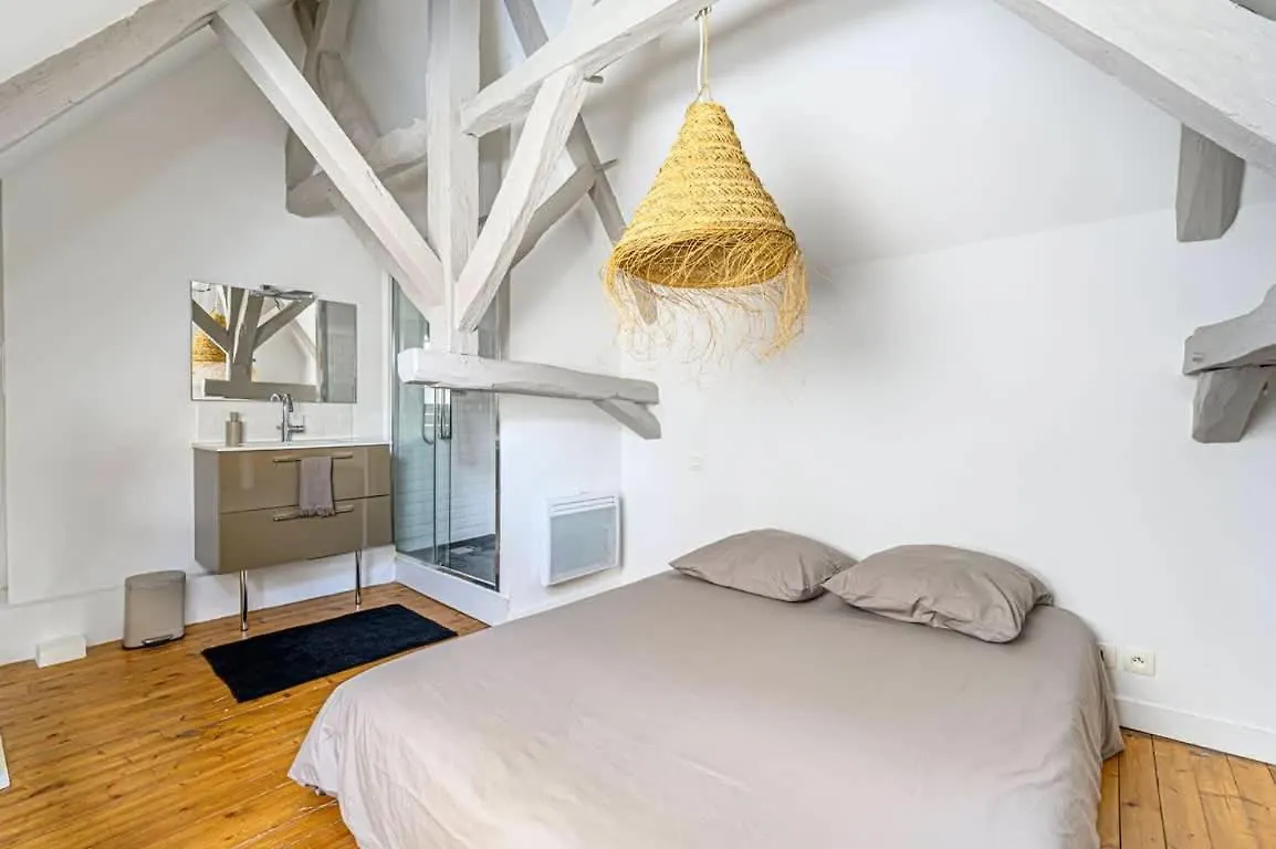 Boheme, Joli Duplex, Intra-Muros/Port De Plaisance ヴァンヌ アパート
